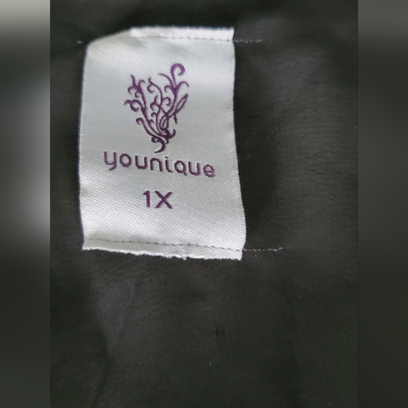 Like New. Younique Swim Cover - Picture 4 of 4